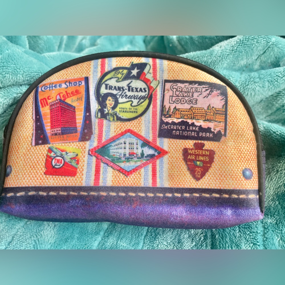 salamander graphix extremely rare cosmetics case zip vtg travel stickers